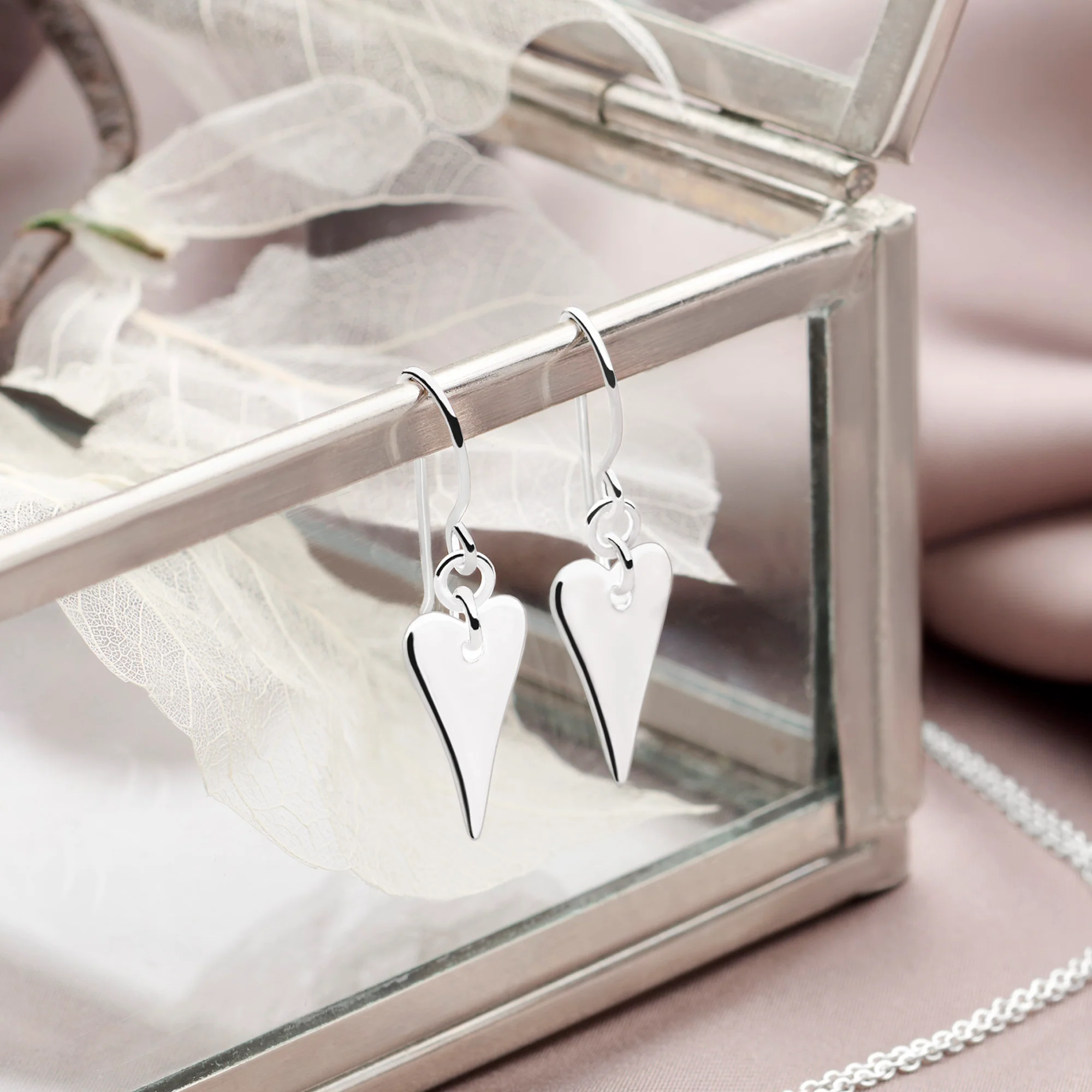 Amore Earrings - Image 2