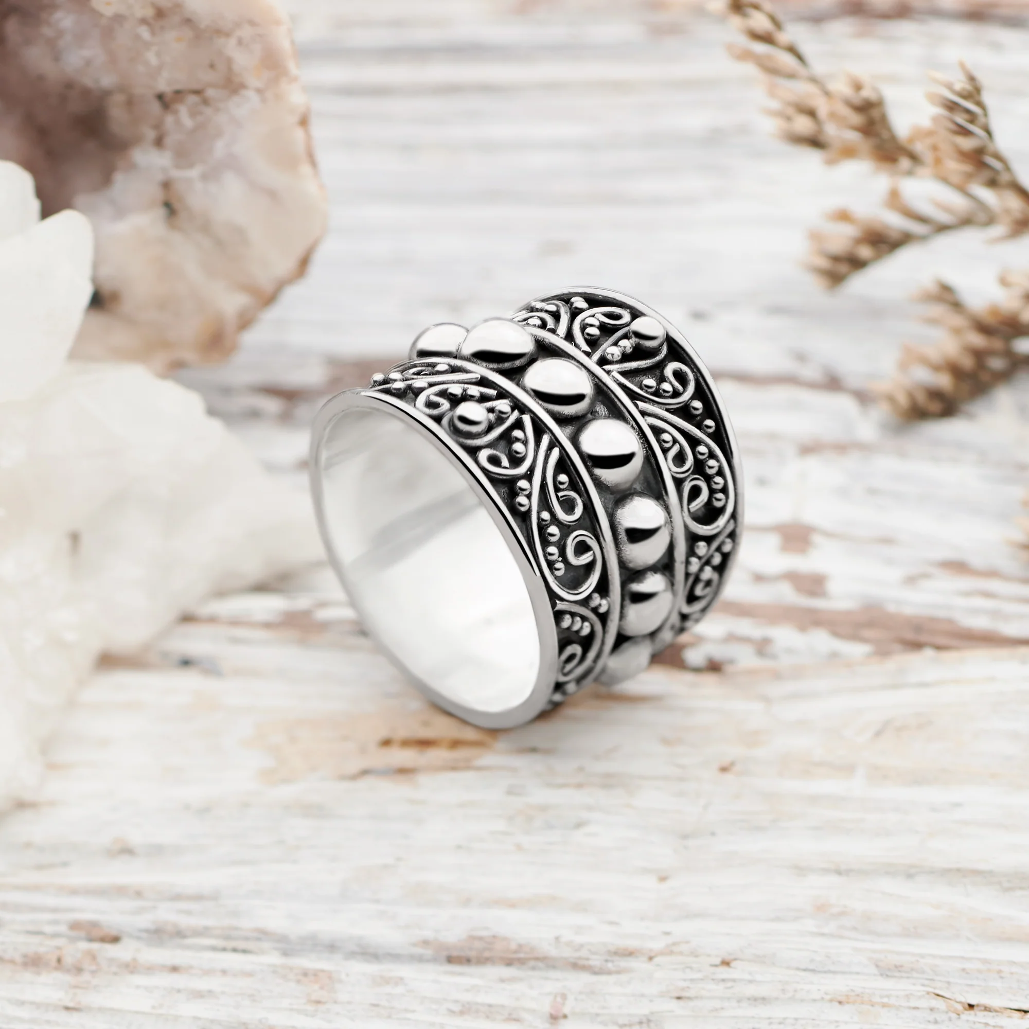 Broderie Bali Ring - Image 2