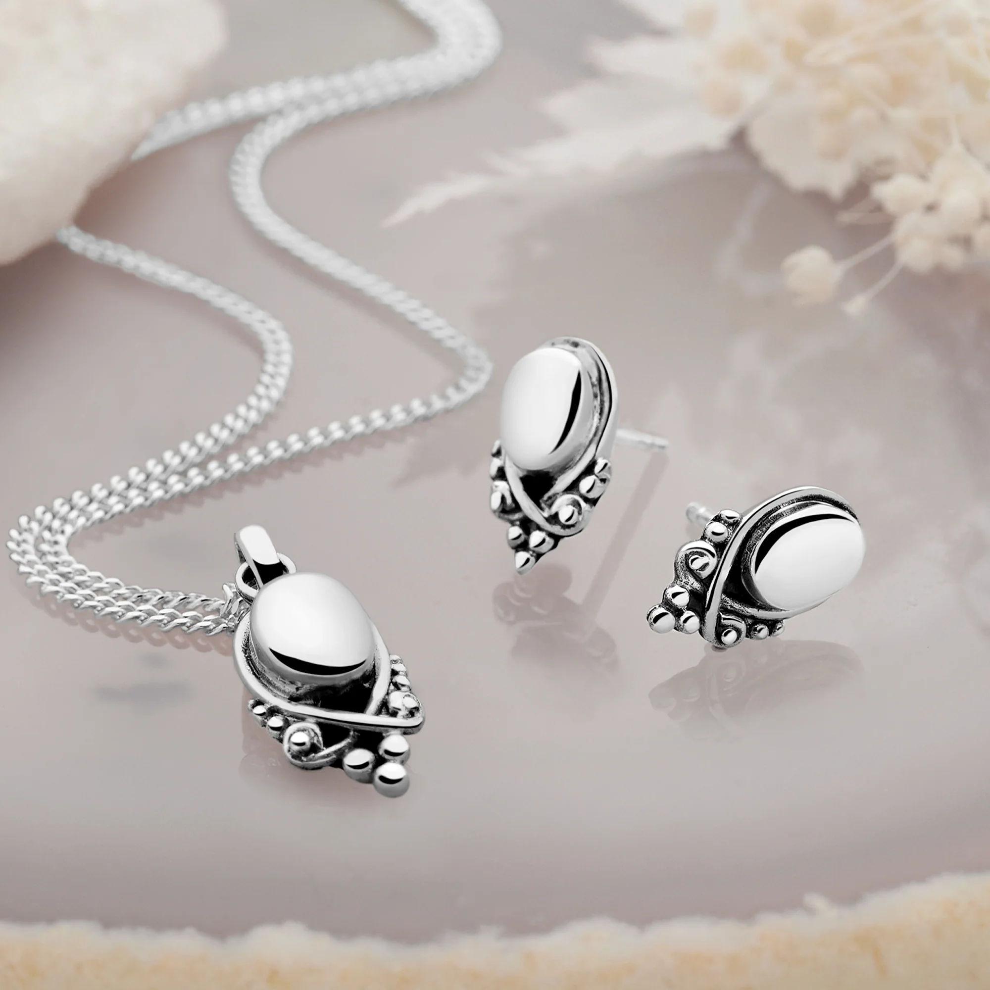 Juno Tear Pendant - Image 2