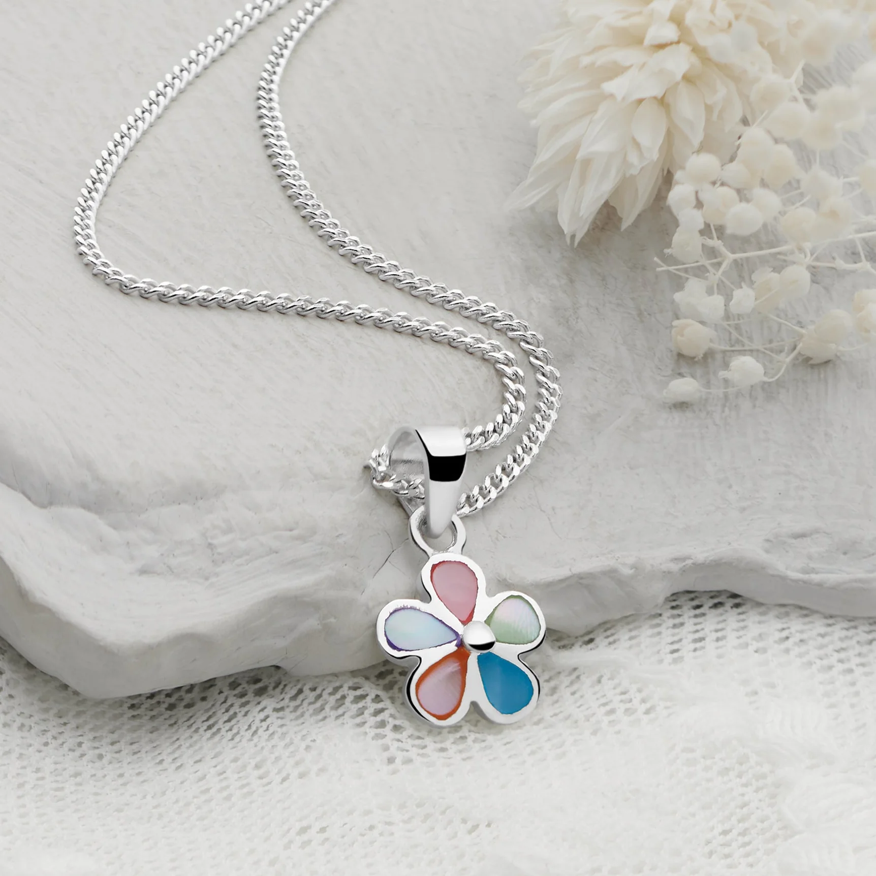 Magical Daisy Pendant - Image 5