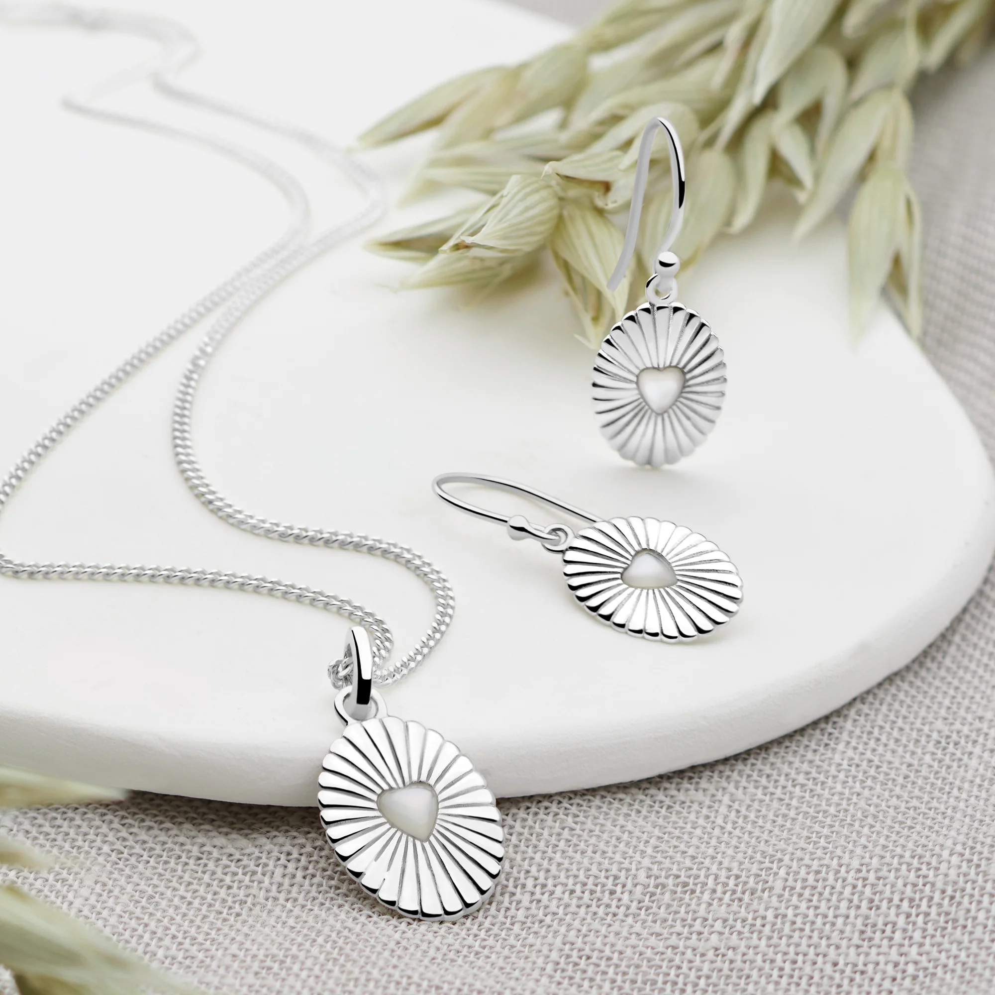 Shining Love Pendant - Image 2