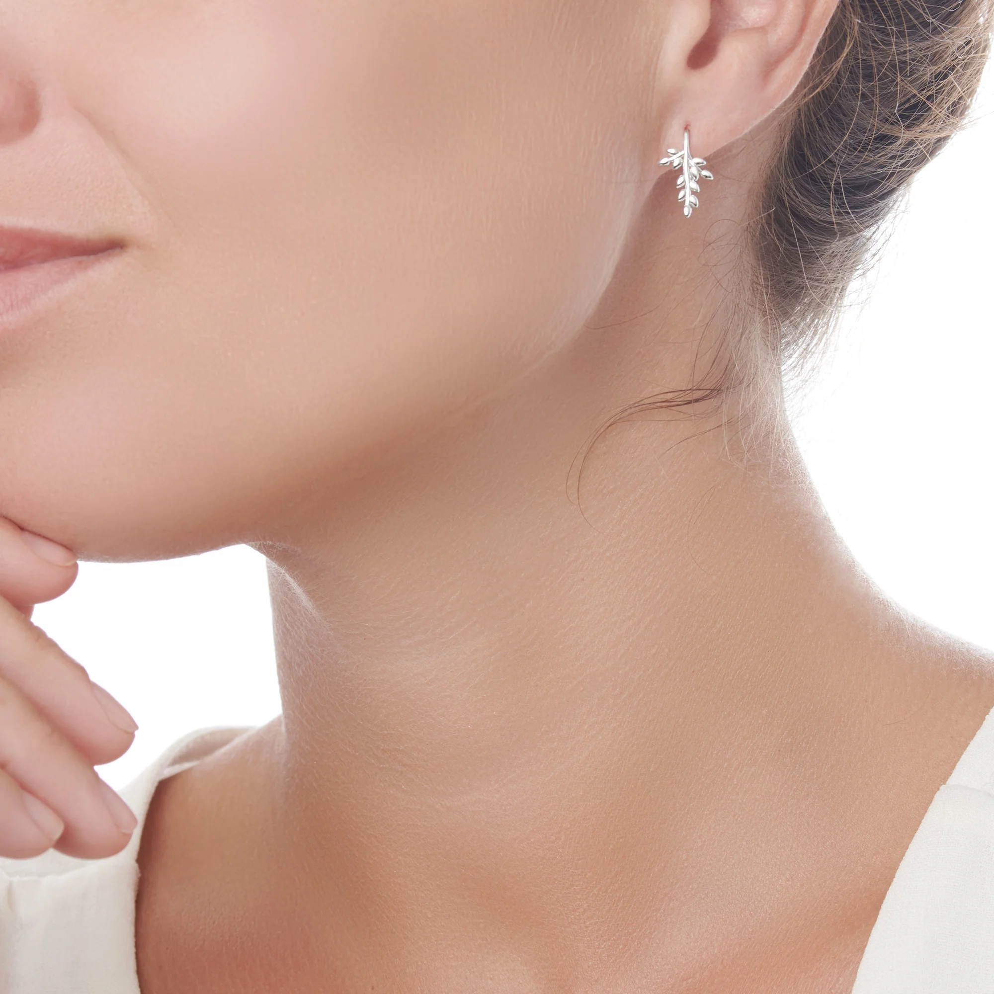 White Willow Earrings - Image 3